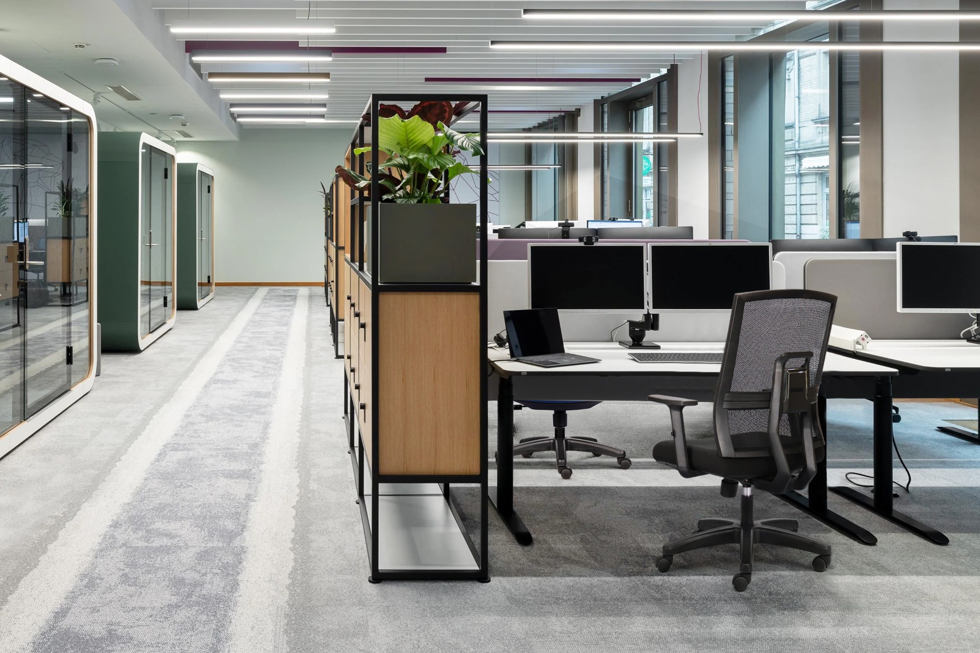 Ghế công thái học M1084 - 03